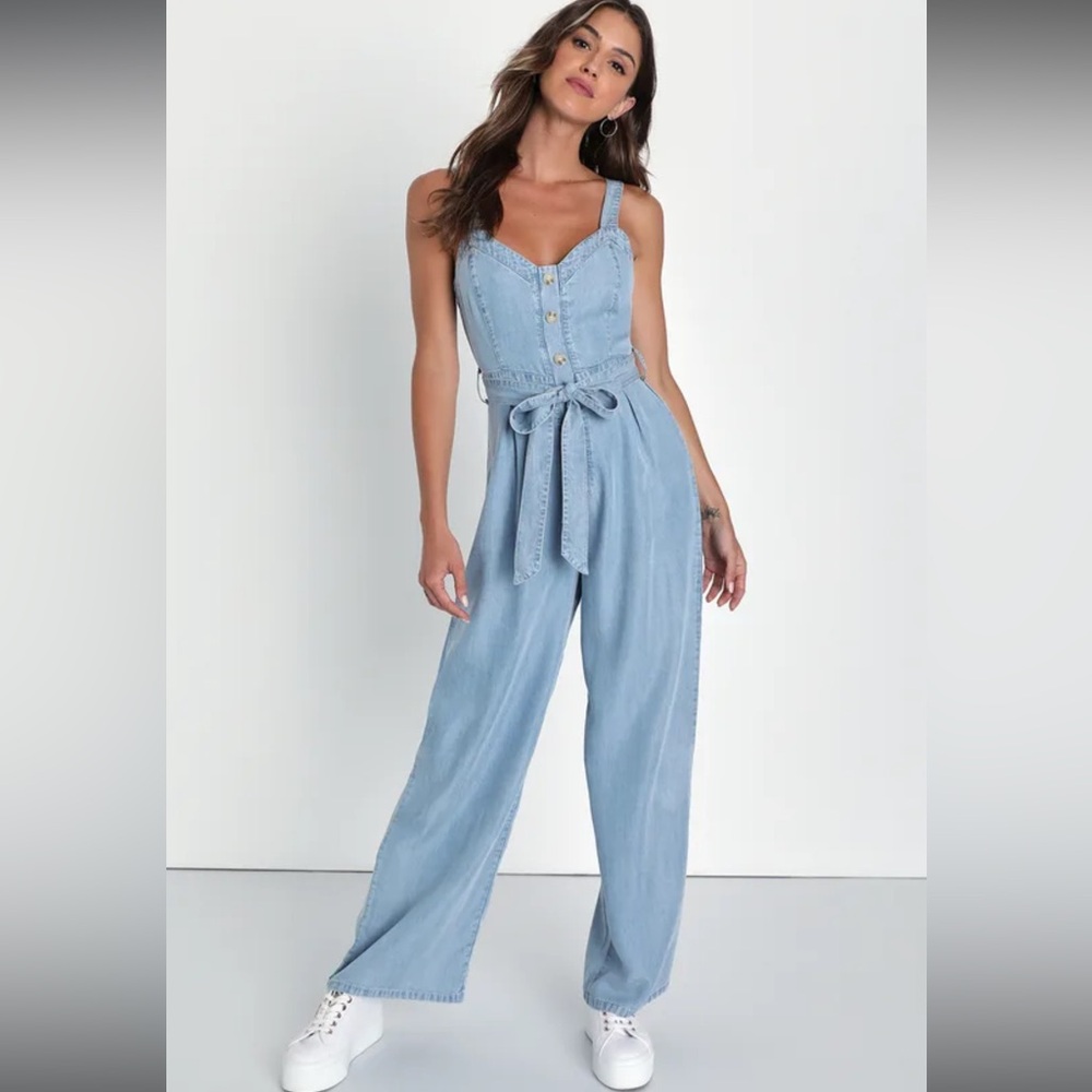 NWT Lulus Blue Chambray Button-Front Wide Leg Jumpsuit - Size Small